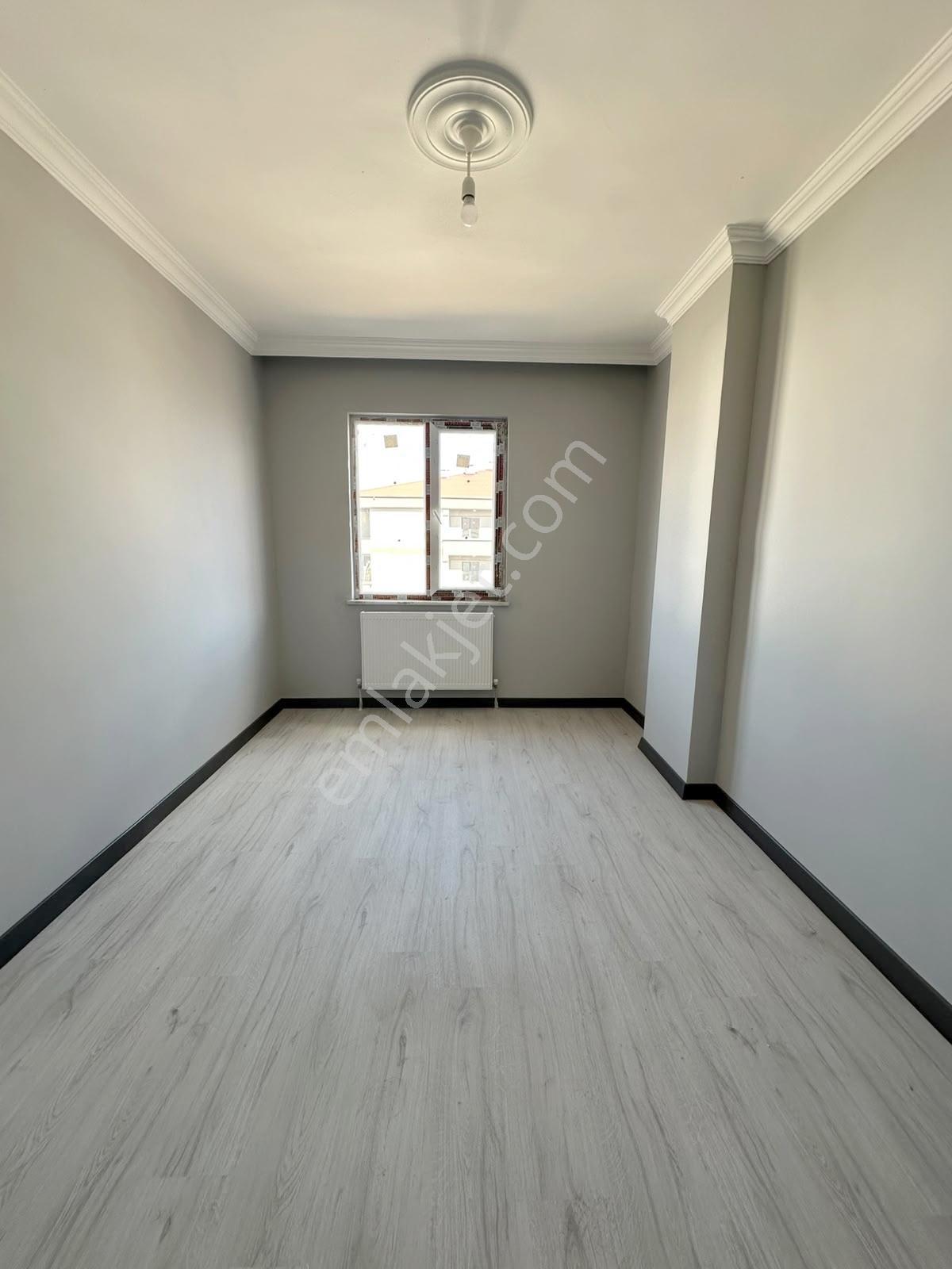 Az-er Yapıdan İskanlı Geniş Kullanımlı Satılık 3+1 Daire !!! — fotoğraf 20