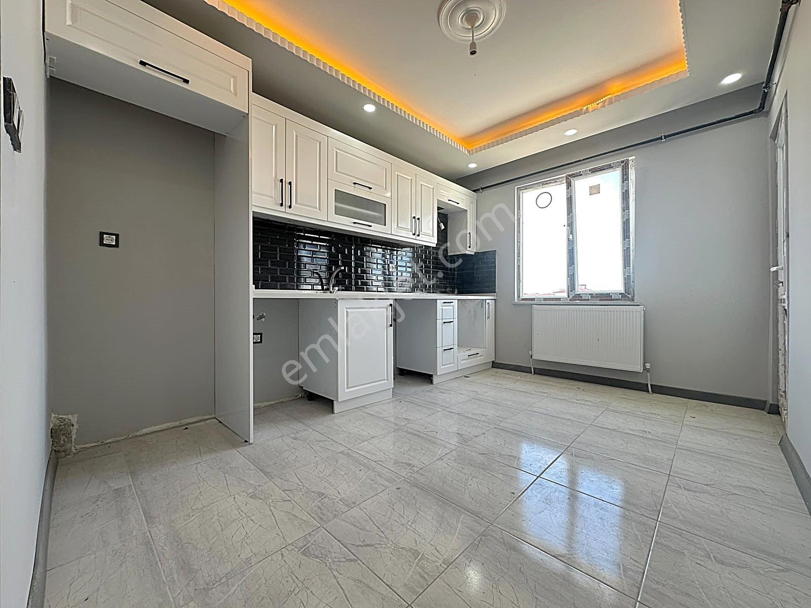 Az-er Yapıdan İskanlı Geniş Kullanımlı Satılık 3+1 Daire !!! — fotoğraf 22