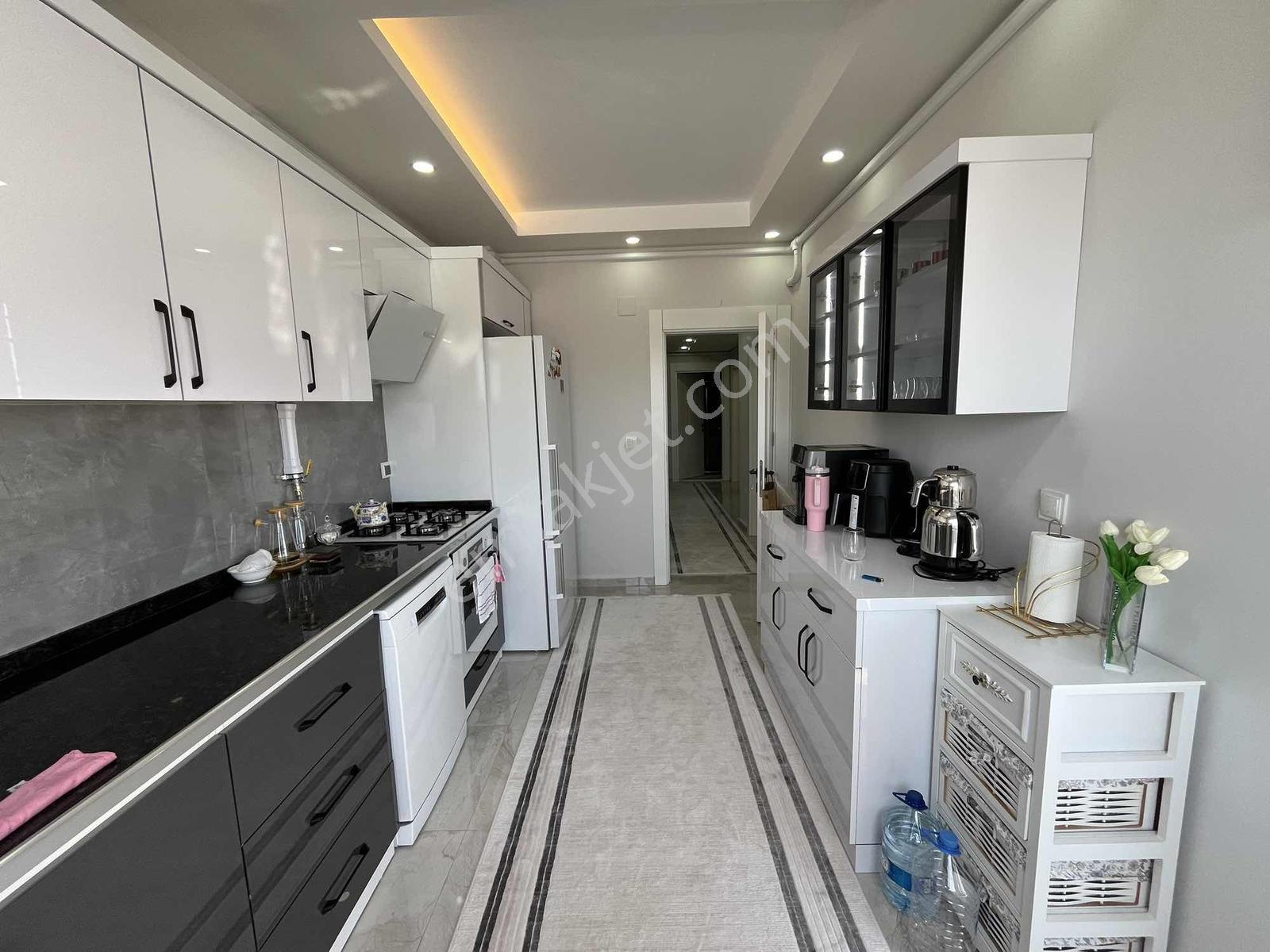 Yeni Hal'e Yakın Mesafede 2+1 Özellikli Kompleks Daire — fotoğraf 8