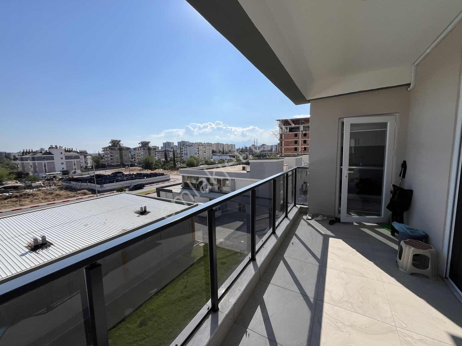 Yeni Hal'e Yakın Mesafede 2+1 Özellikli Kompleks Daire — fotoğraf 11