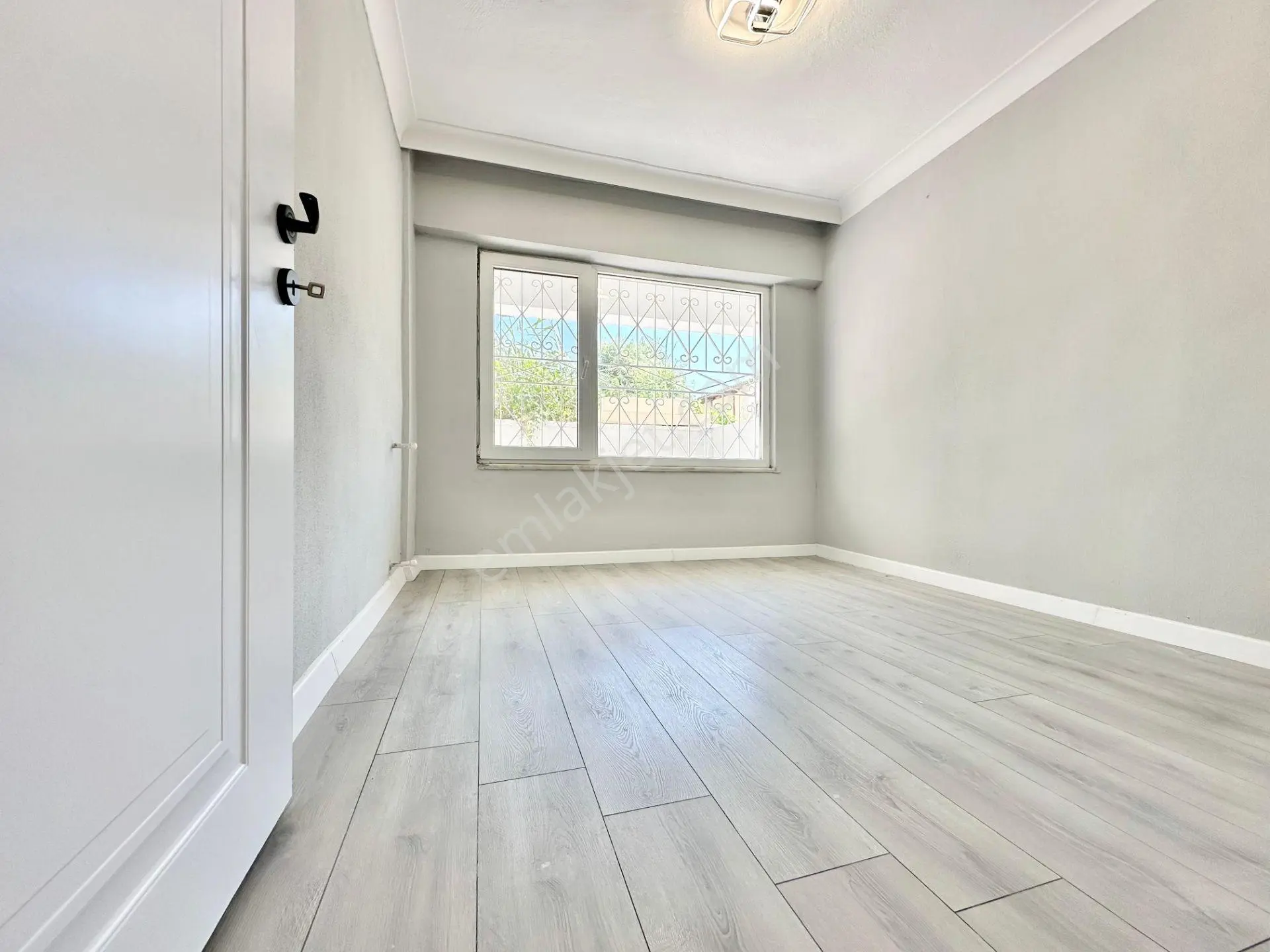 ꧁ay Emlaktan꧂akçay'da Denize Sadece 100 Mt Müstakil Tadında Bahçe Kullanımlı Masrafsız 2+1 Daire — fotoğraf 14