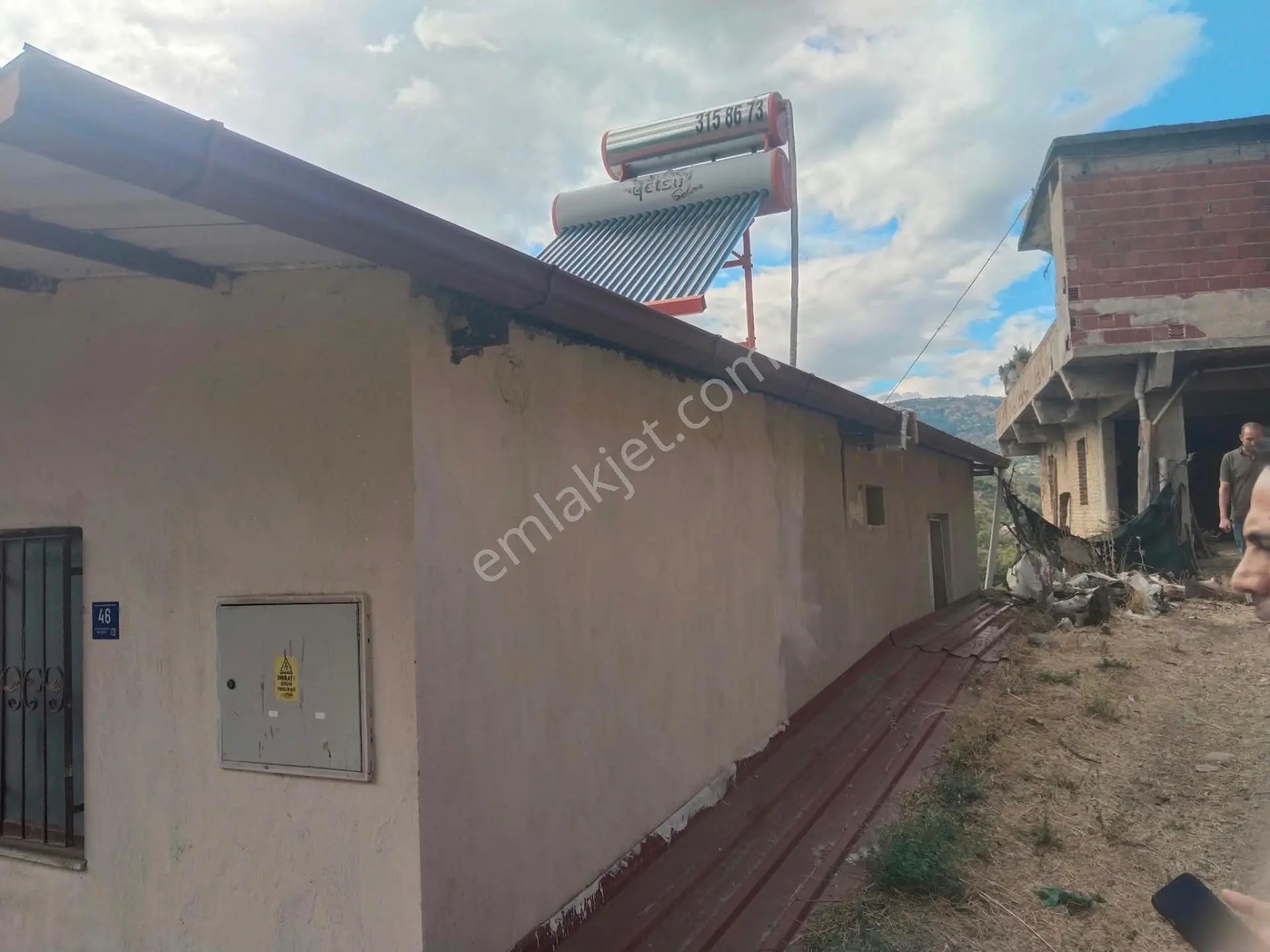 Nazilli Karahallı Mahallesi’nde Satılık Avlulu Kargir Ev — fotoğraf 2