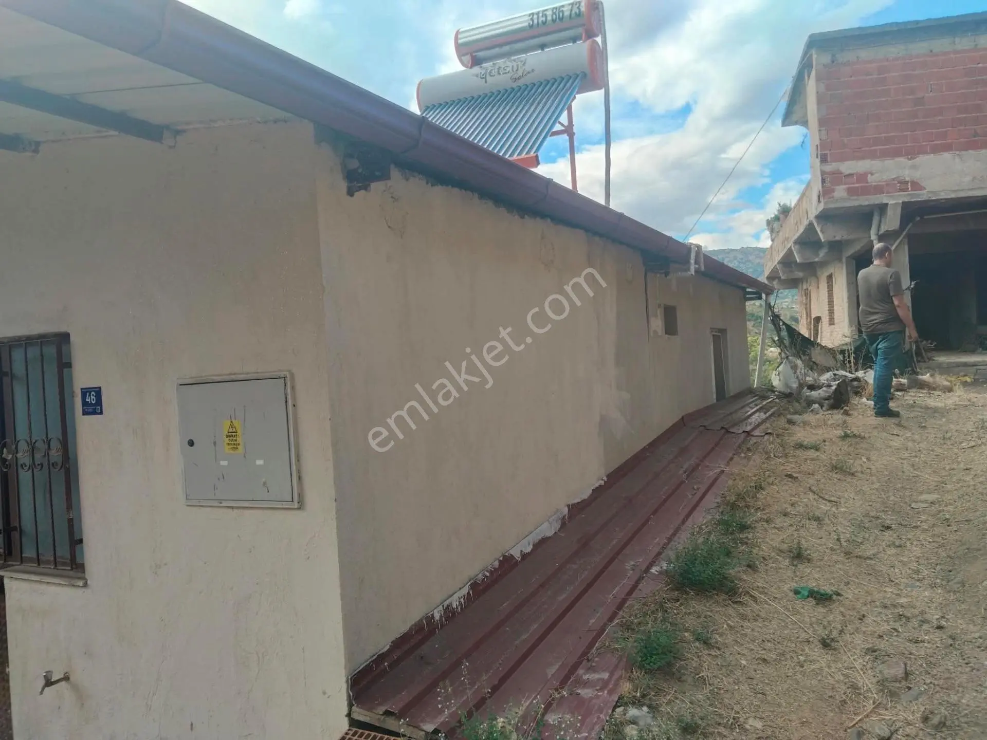 Nazilli Karahallı Mahallesi’nde Satılık Avlulu Kargir Ev — fotoğraf 5