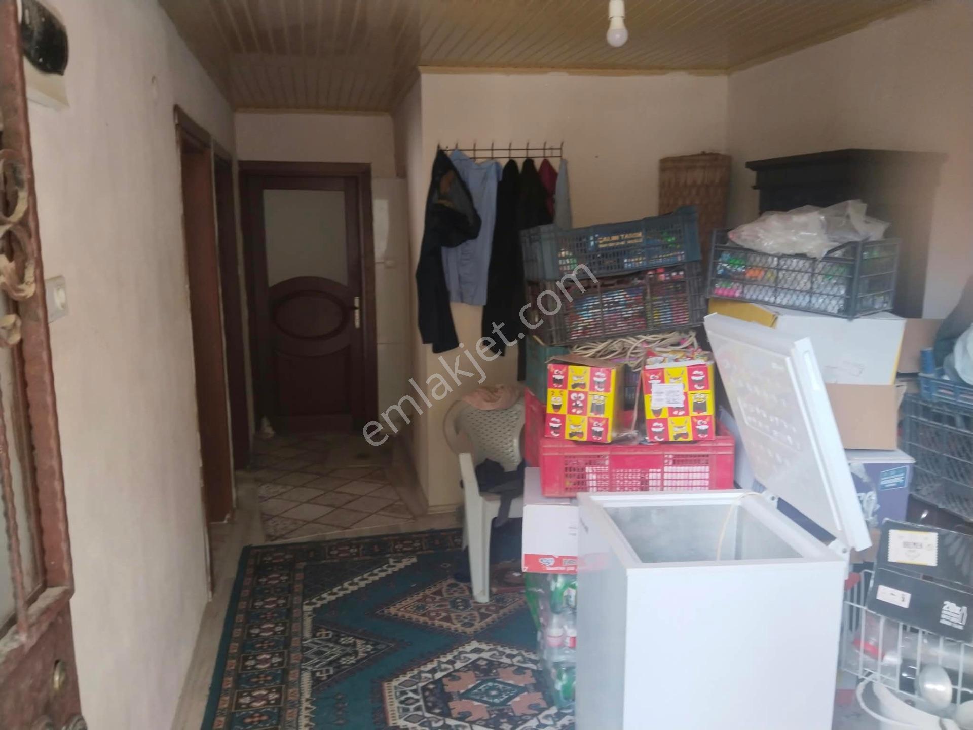 Nazilli Karahallı Mahallesi’nde Satılık Avlulu Kargir Ev — fotoğraf 12