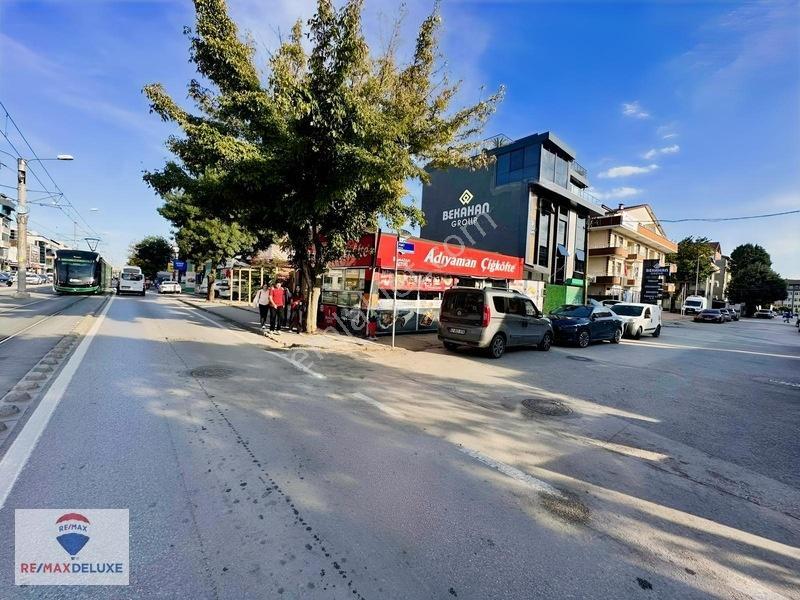 Y.kaptan Işıklarına Yakın Ana Cadde Üzerinde Satılık Ticari Arsa — fotoğraf 3