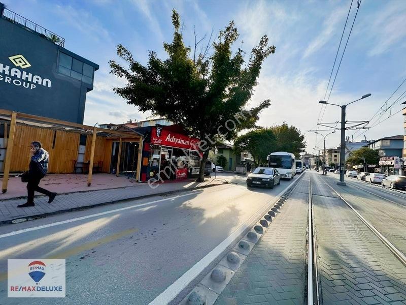Y.kaptan Işıklarına Yakın Ana Cadde Üzerinde Satılık Ticari Arsa — fotoğraf 4
