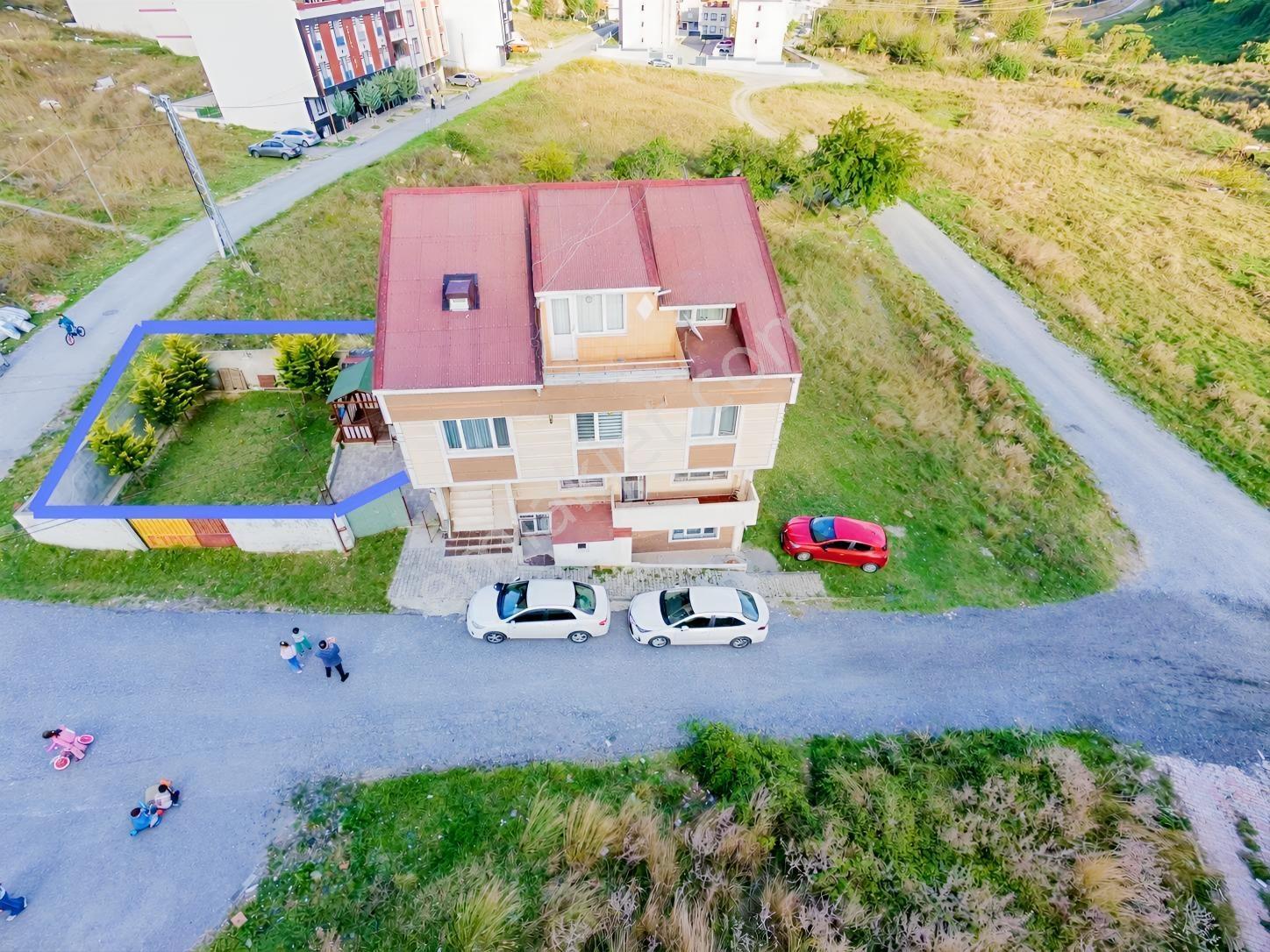 Remaxtan Satılık Arnavutköy İslambeyde Temiz Ve Geniş 3+1 Daire — fotoğraf 2