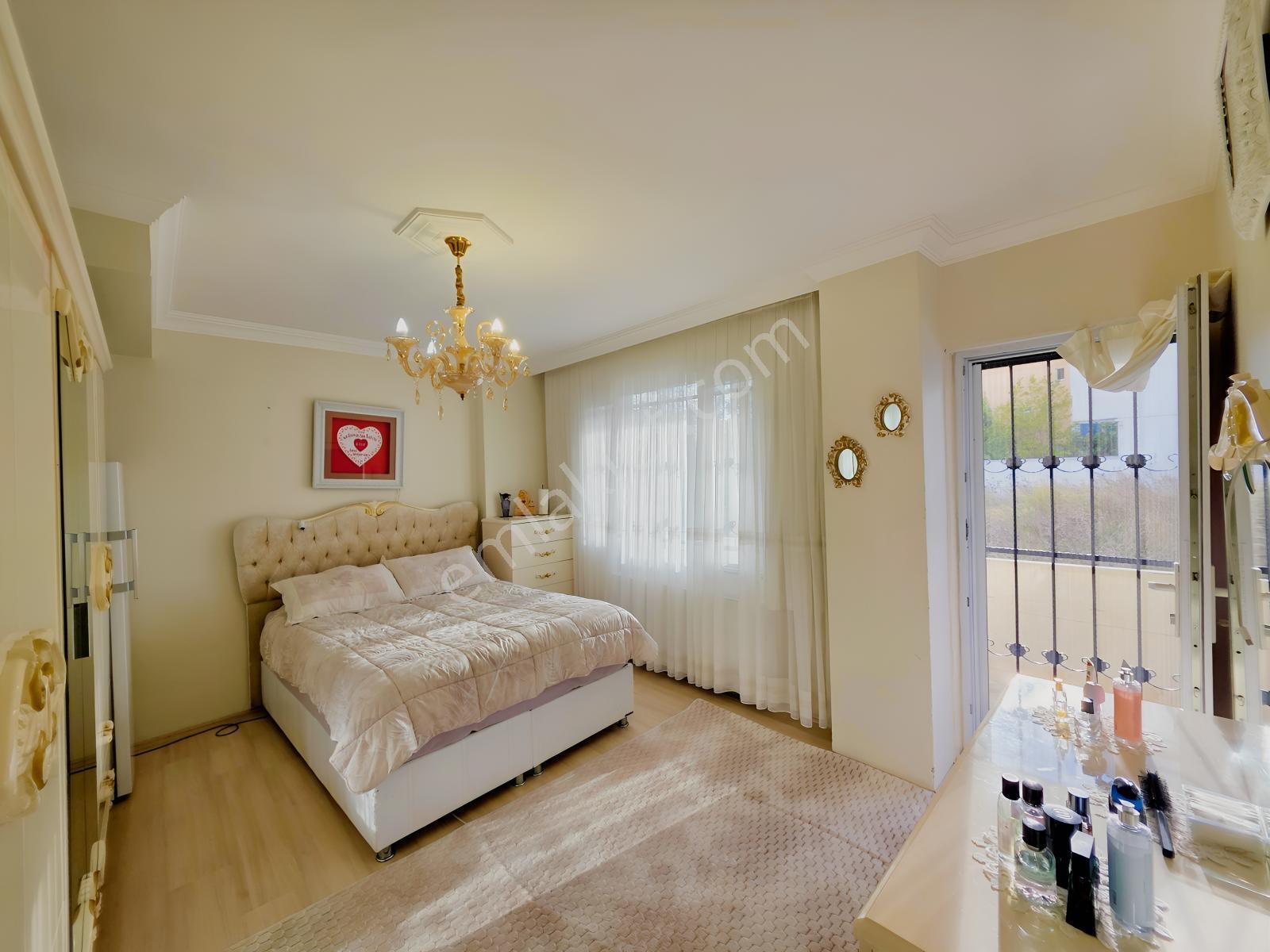 Remaxtan Satılık Arnavutköy İslambeyde Temiz Ve Geniş 3+1 Daire — fotoğraf 10