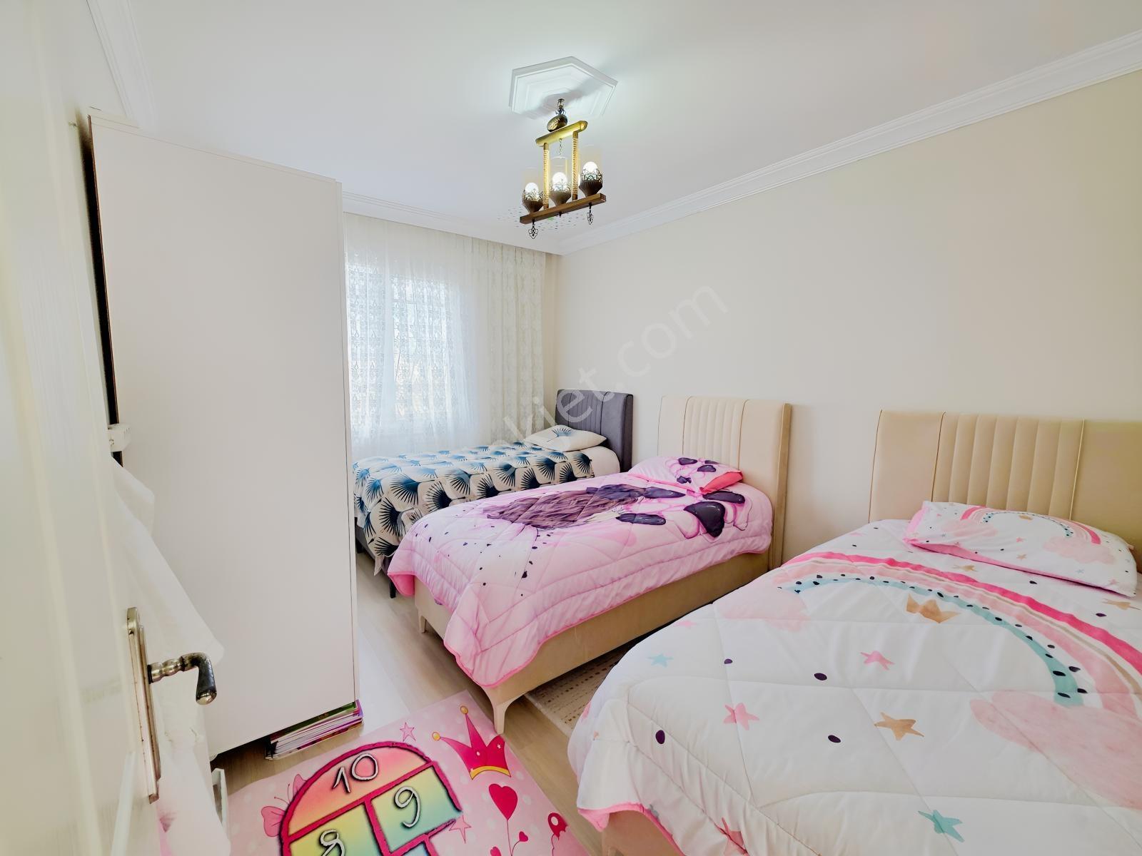 Remaxtan Satılık Arnavutköy İslambeyde Temiz Ve Geniş 3+1 Daire — fotoğraf 12