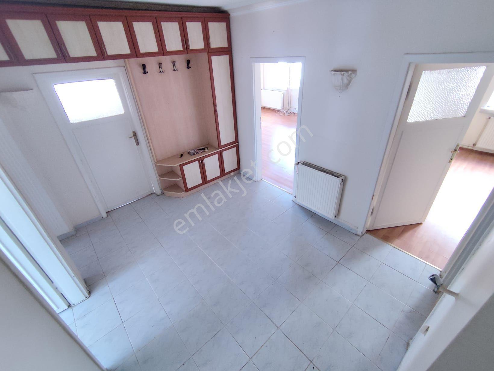 M.ç Emlak Tan Mareşall Çakmak Mah 3+1 Ön Cephe 2 Ara Katta Salon Bağımsız Satlık Daire — fotoğraf 6
