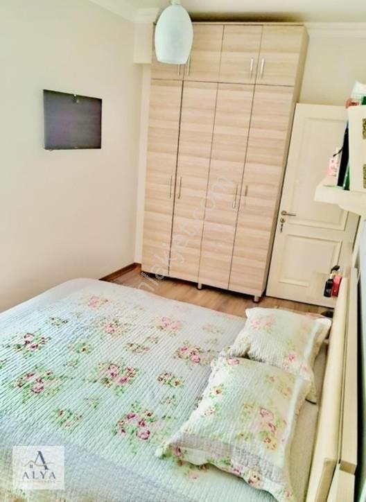 Alya Gayrimenkul Çeşme Musallada Şehir Merkezine Yakın 2+1 Daire — fotoğraf 11