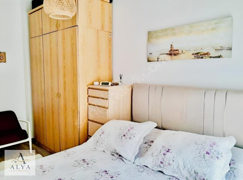 Alya Gayrimenkul Çeşme Musallada Şehir Merkezine Yakın 2+1 Daire — fotoğraf 13