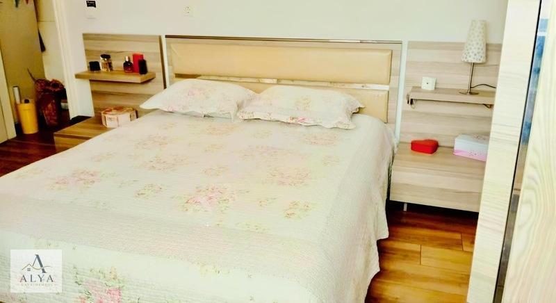 Alya Gayrimenkul Çeşme Musallada Şehir Merkezine Yakın 2+1 Daire — fotoğraf 17