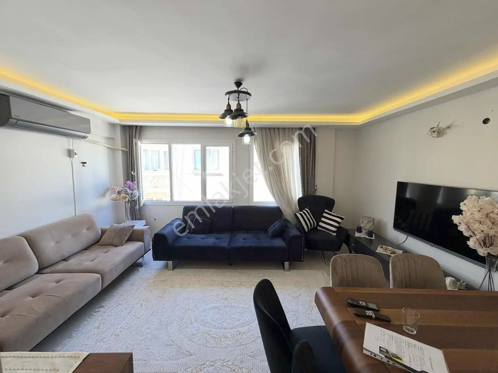 Üçyol Metro Yakını 2+1 90 M2 Lüx Doğalgazlı Çift Cephe Daire — fotoğraf 3