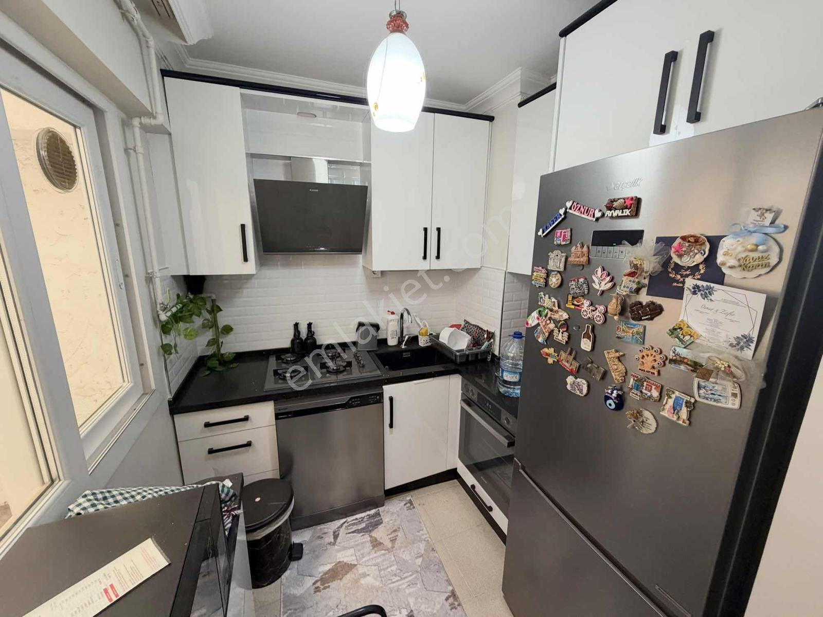Üçyol Metro Yakını 2+1 90 M2 Lüx Doğalgazlı Çift Cephe Daire — fotoğraf 6