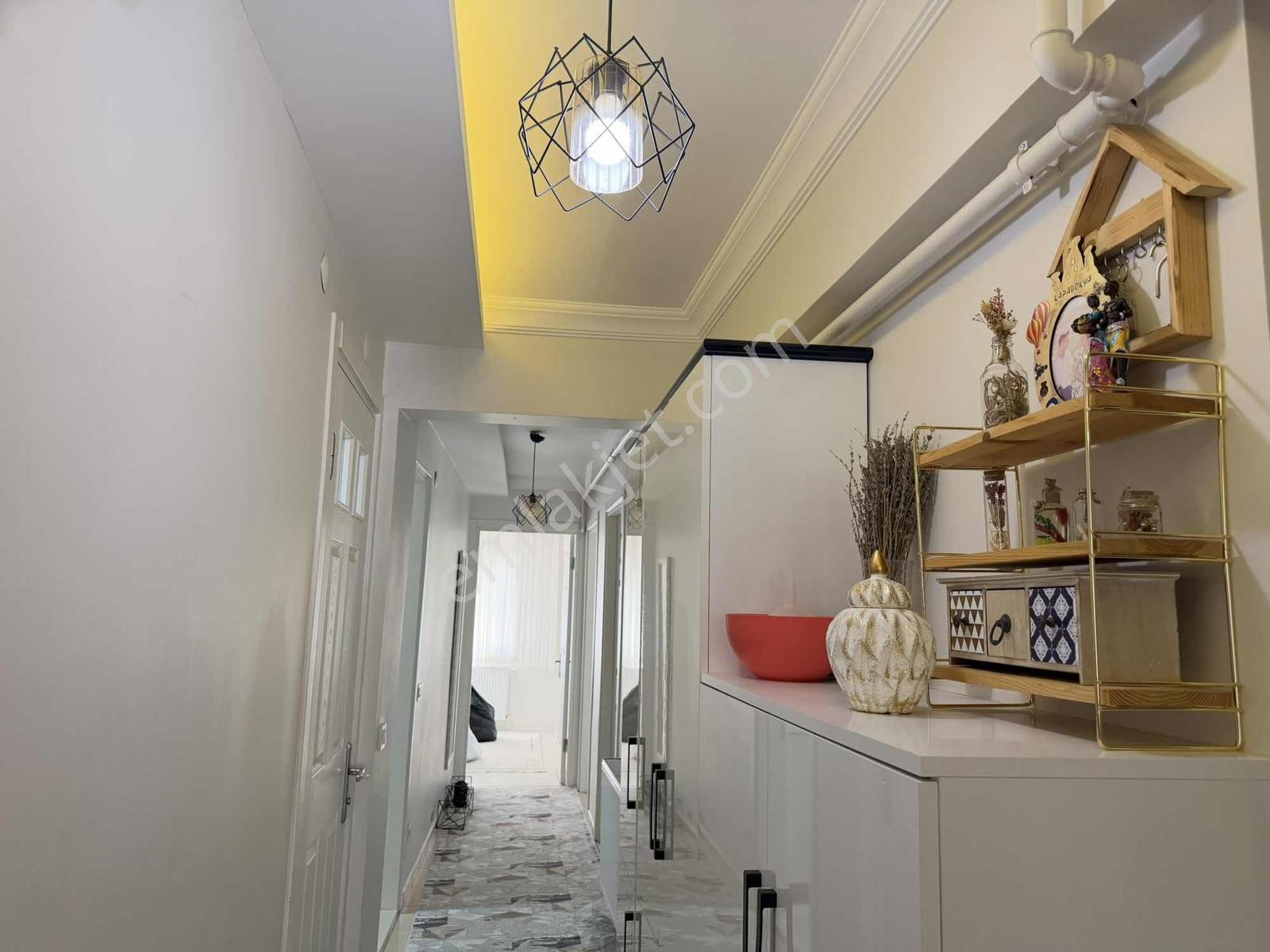 Üçyol Metro Yakını 2+1 90 M2 Lüx Doğalgazlı Çift Cephe Daire — fotoğraf 8