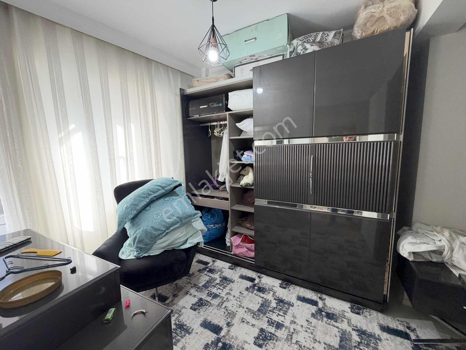 Üçyol Metro Yakını 2+1 90 M2 Lüx Doğalgazlı Çift Cephe Daire — fotoğraf 12