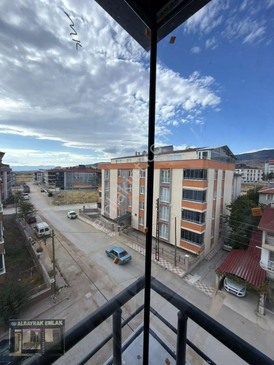 Albayrak'tan Satılık Köşe Başı Sıfır 2+1 Daire — fotoğraf 7