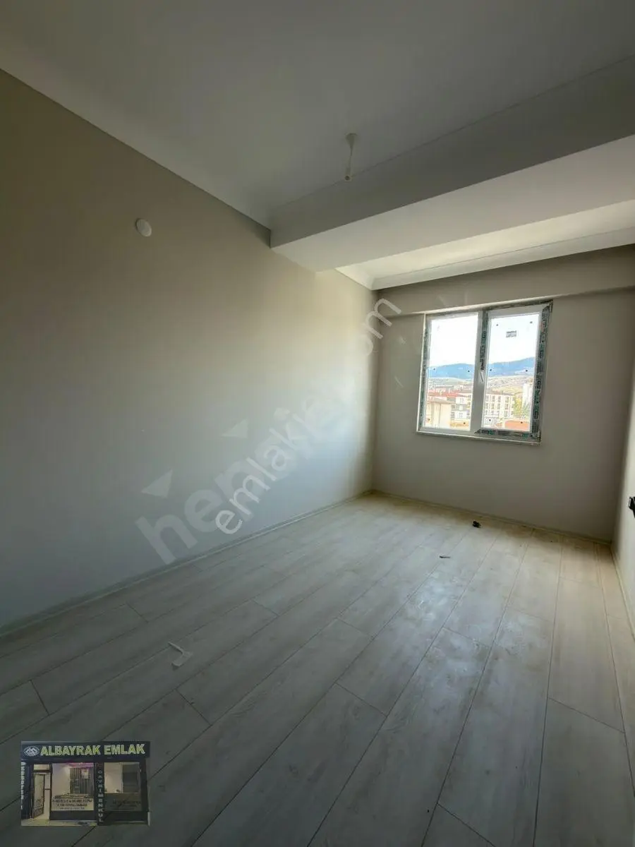 Albayrak'tan Satılık Köşe Başı Sıfır 2+1 Daire — fotoğraf 10