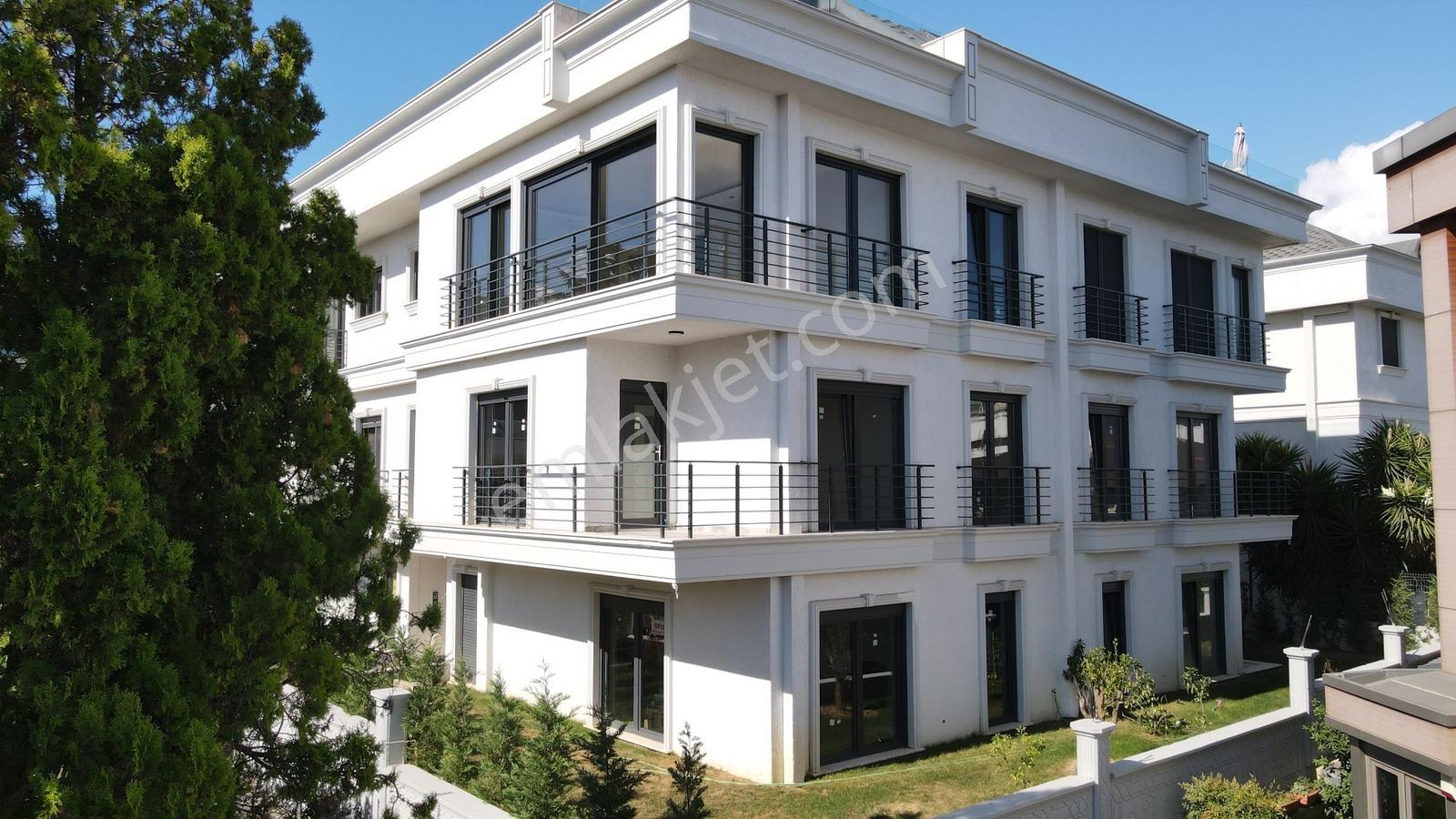 Tuzla Sahilde Özel Yapım Bahçeli Satılık 2+1 Yalı Dairesi — fotoğraf 2