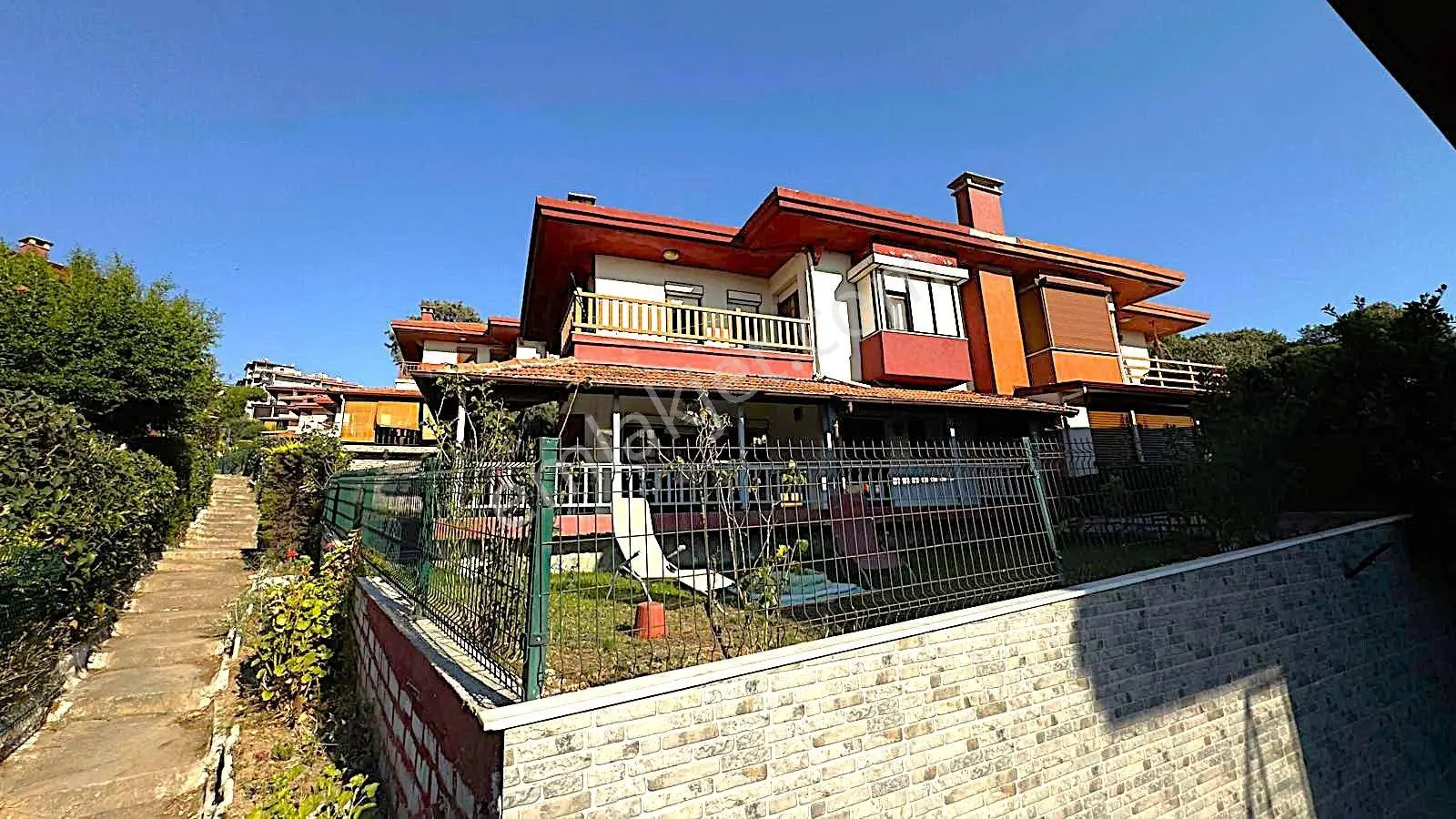 İzmir Seferihisar Esenyalı Sitesi'nde Denize 50 M |özel Plaj & Havuz Ayrılcalığıyla Satılık Yazlık — fotoğraf 2