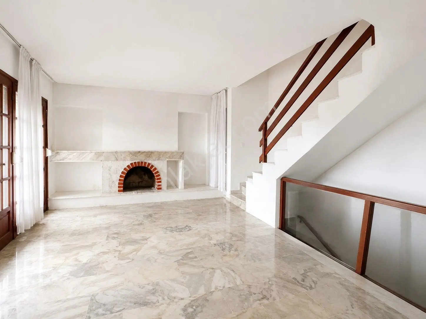İzmir Seferihisar Esenyalı Sitesi'nde Denize 50 M |özel Plaj & Havuz Ayrılcalığıyla Satılık Yazlık — fotoğraf 5