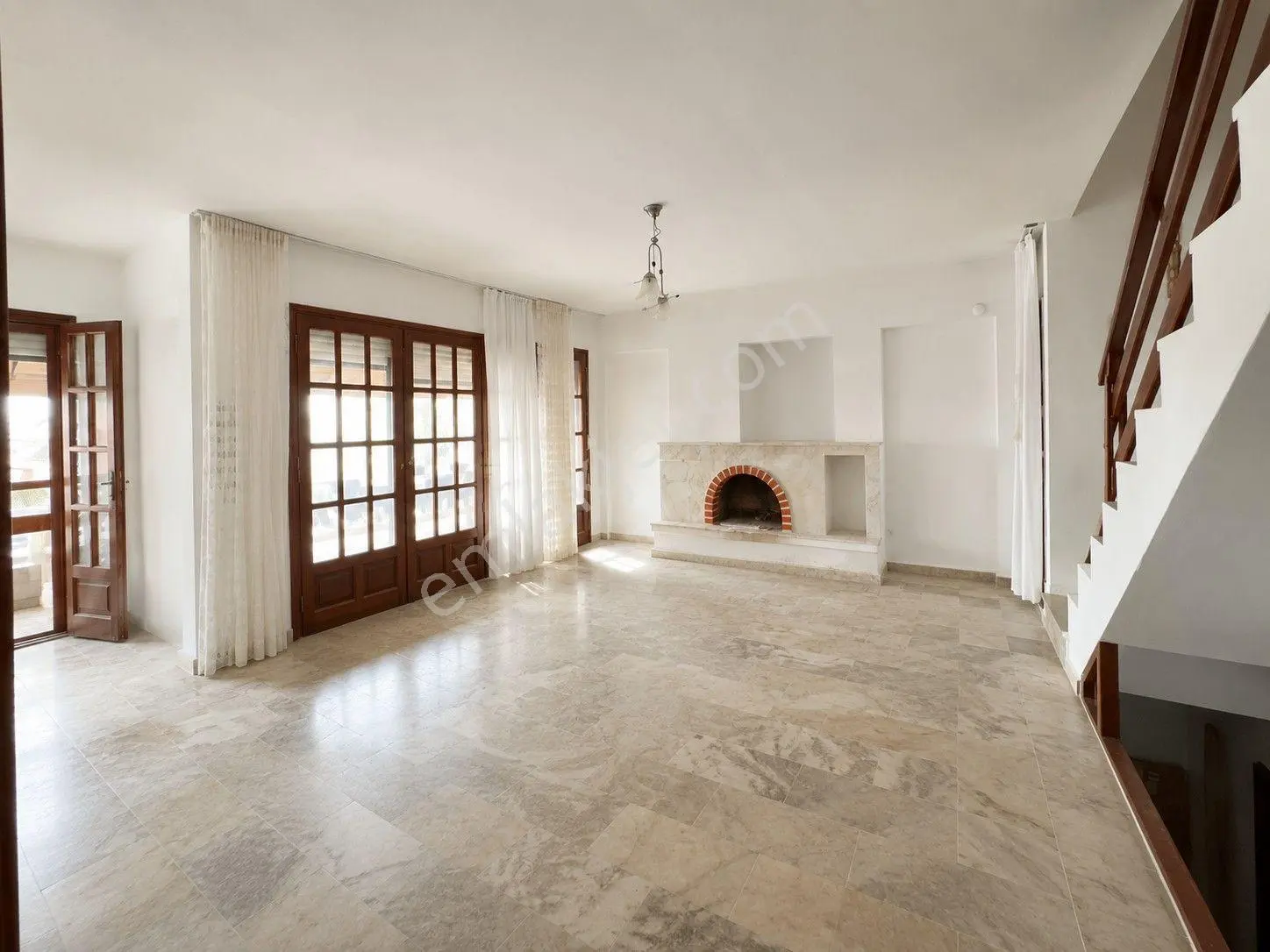 İzmir Seferihisar Esenyalı Sitesi'nde Denize 50 M |özel Plaj & Havuz Ayrılcalığıyla Satılık Yazlık — fotoğraf 6
