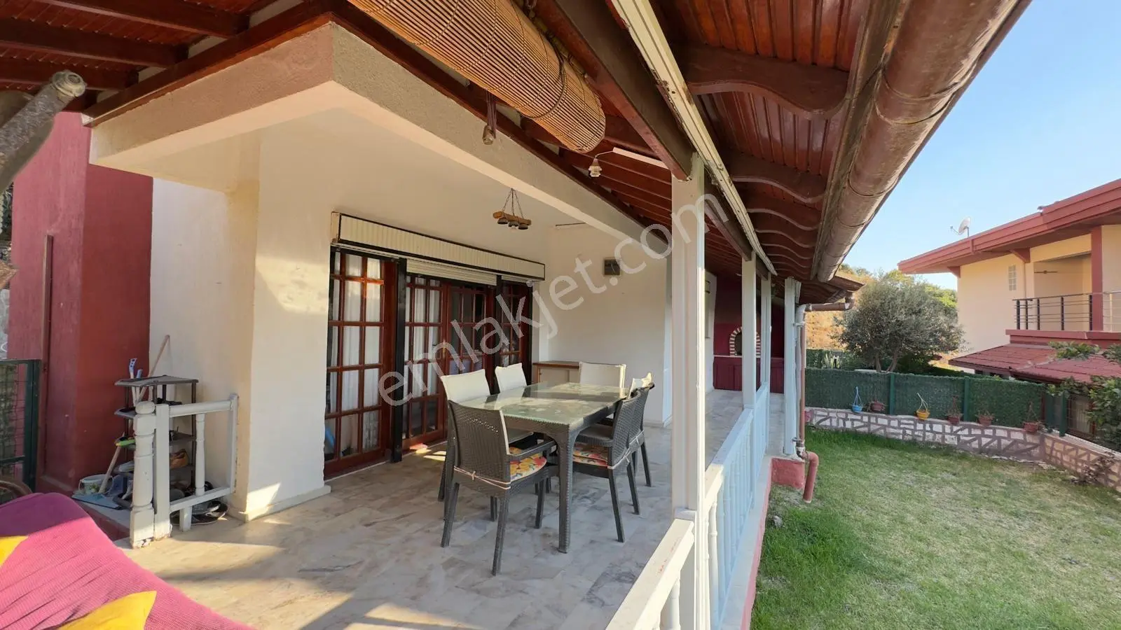 İzmir Seferihisar Esenyalı Sitesi'nde Denize 50 M |özel Plaj & Havuz Ayrılcalığıyla Satılık Yazlık — fotoğraf 10