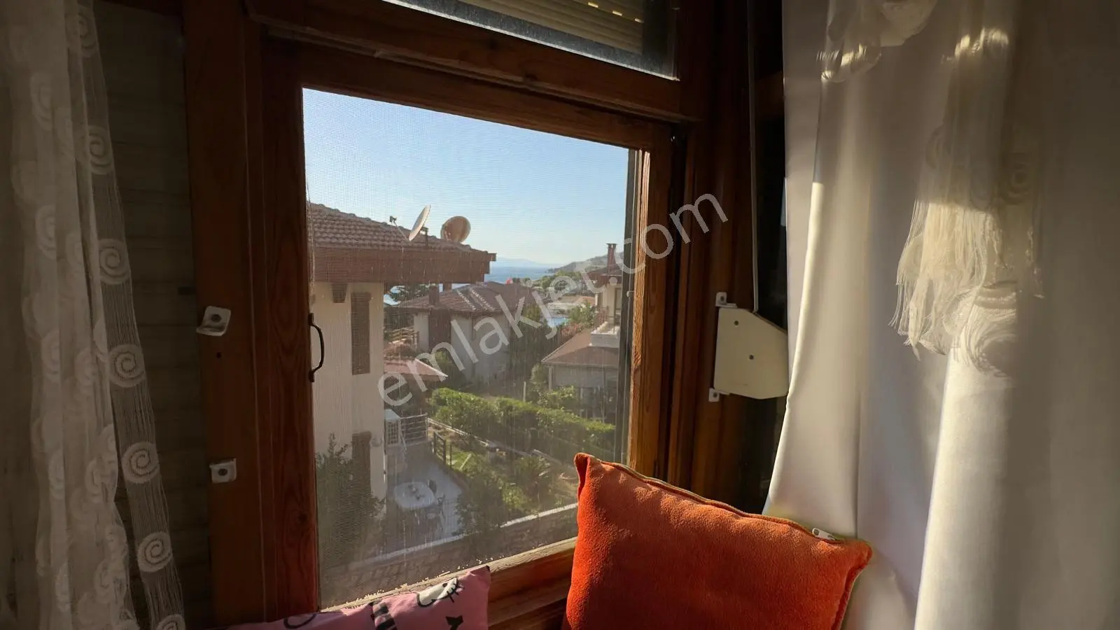 İzmir Seferihisar Esenyalı Sitesi'nde Denize 50 M |özel Plaj & Havuz Ayrılcalığıyla Satılık Yazlık — fotoğraf 15
