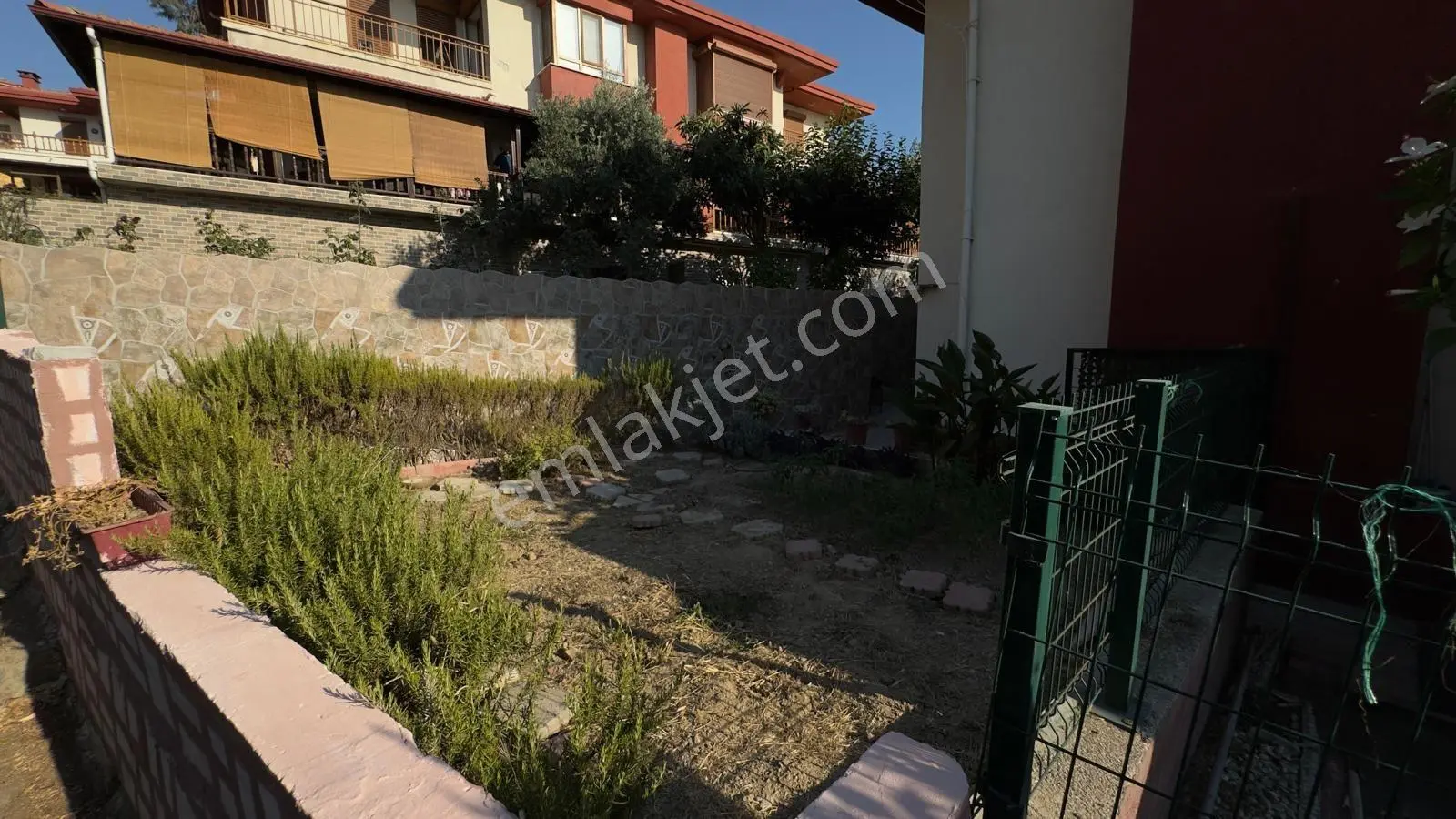 İzmir Seferihisar Esenyalı Sitesi'nde Denize 50 M |özel Plaj & Havuz Ayrılcalığıyla Satılık Yazlık — fotoğraf 26