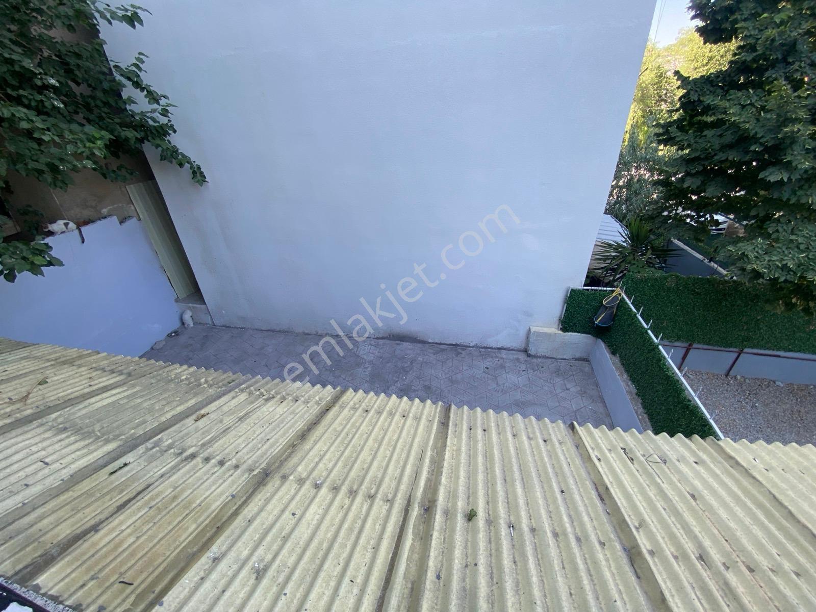 Akalından Bozyaka Ssk Yakını 3 Katlı 428 Taban M2 Satılık Bina — fotoğraf 6