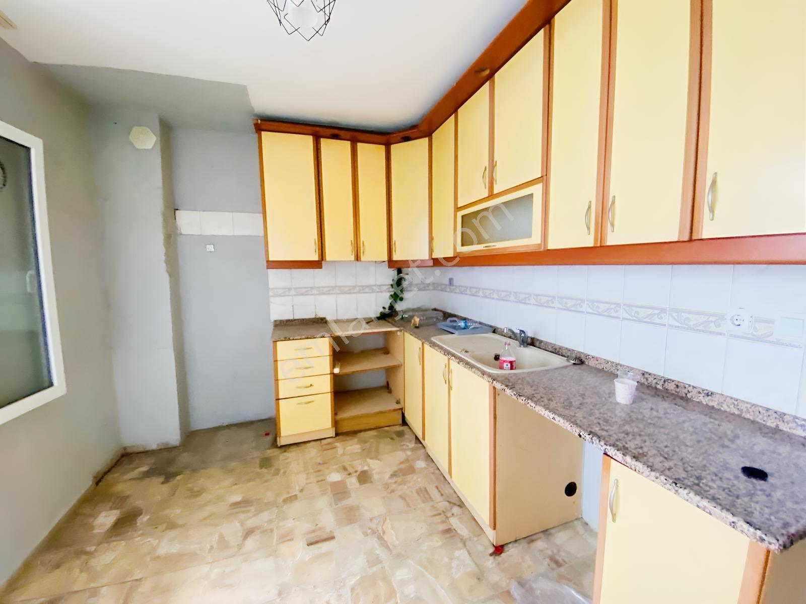 Akalından Bozyaka Ssk Yakını 3 Katlı 428 Taban M2 Satılık Bina — fotoğraf 15
