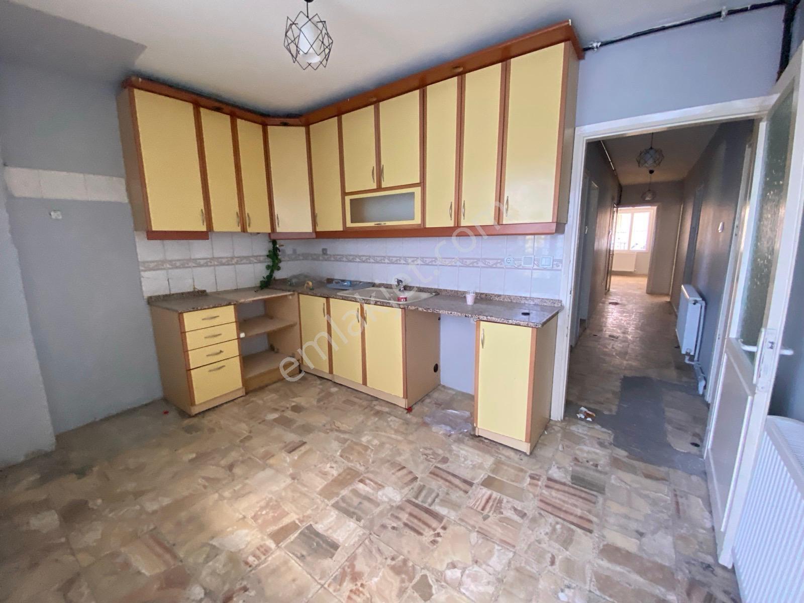 Akalından Bozyaka Ssk Yakını 3 Katlı 428 Taban M2 Satılık Bina — fotoğraf 30