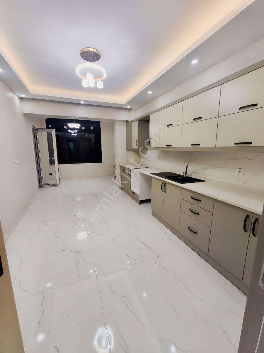 Seyran Emlak'tan A.y Hastanesi Yanı Satılık 3.5+1 Sıfır Daire — fotoğraf 10