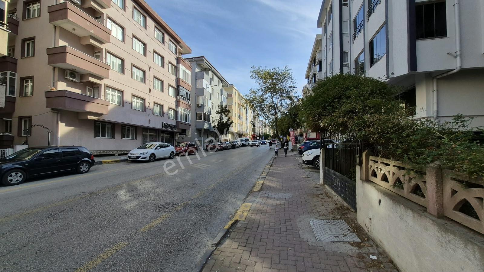 Keşan Kurtuluş Caddesi Üzerinde Satılık 3+1 Daire — fotoğraf 3