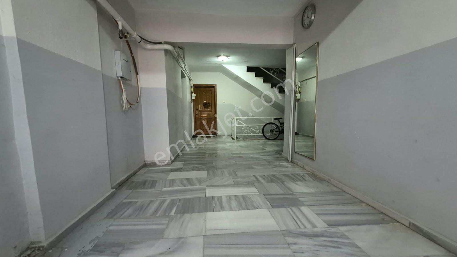 Keşan Kurtuluş Caddesi Üzerinde Satılık 3+1 Daire — fotoğraf 4