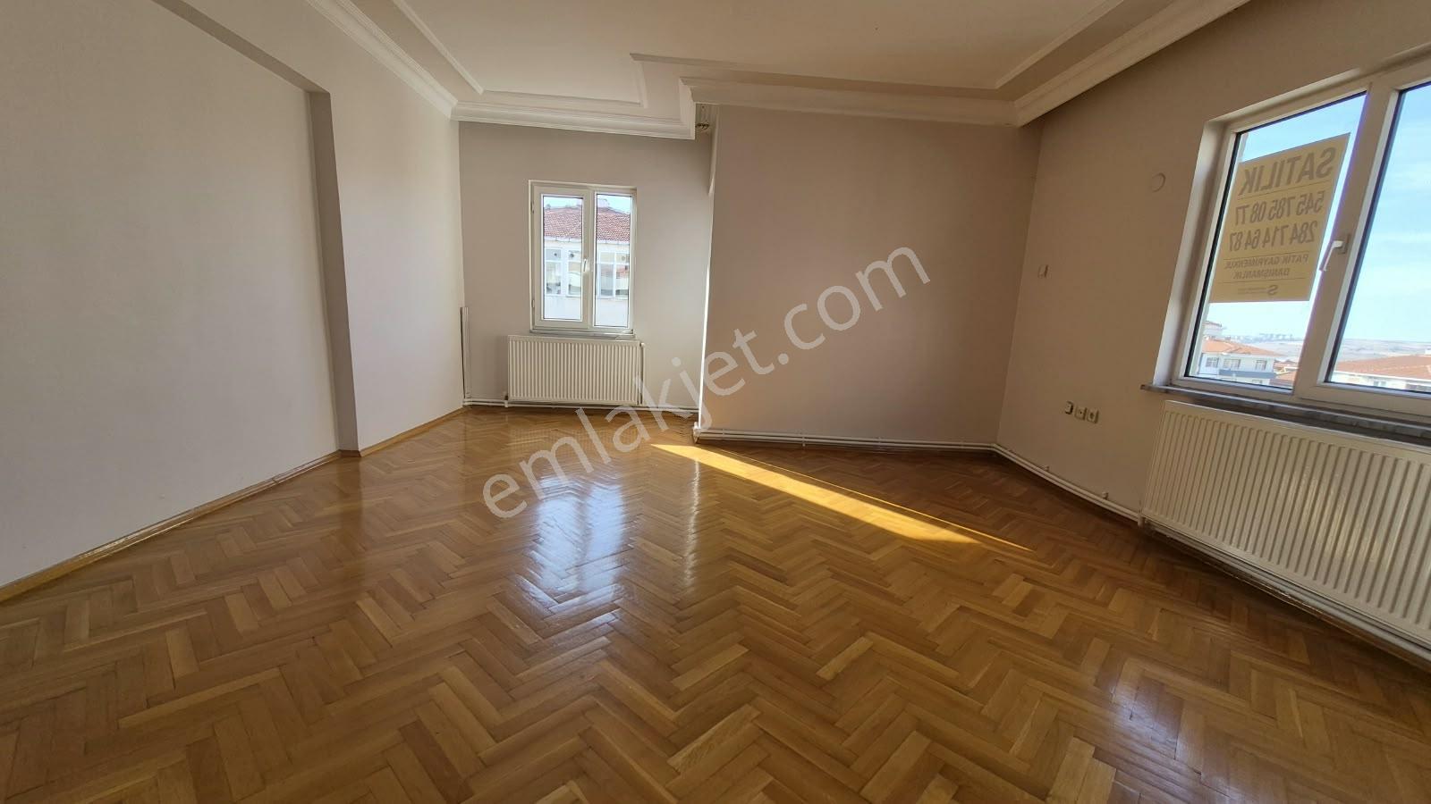 Keşan Kurtuluş Caddesi Üzerinde Satılık 3+1 Daire — fotoğraf 8