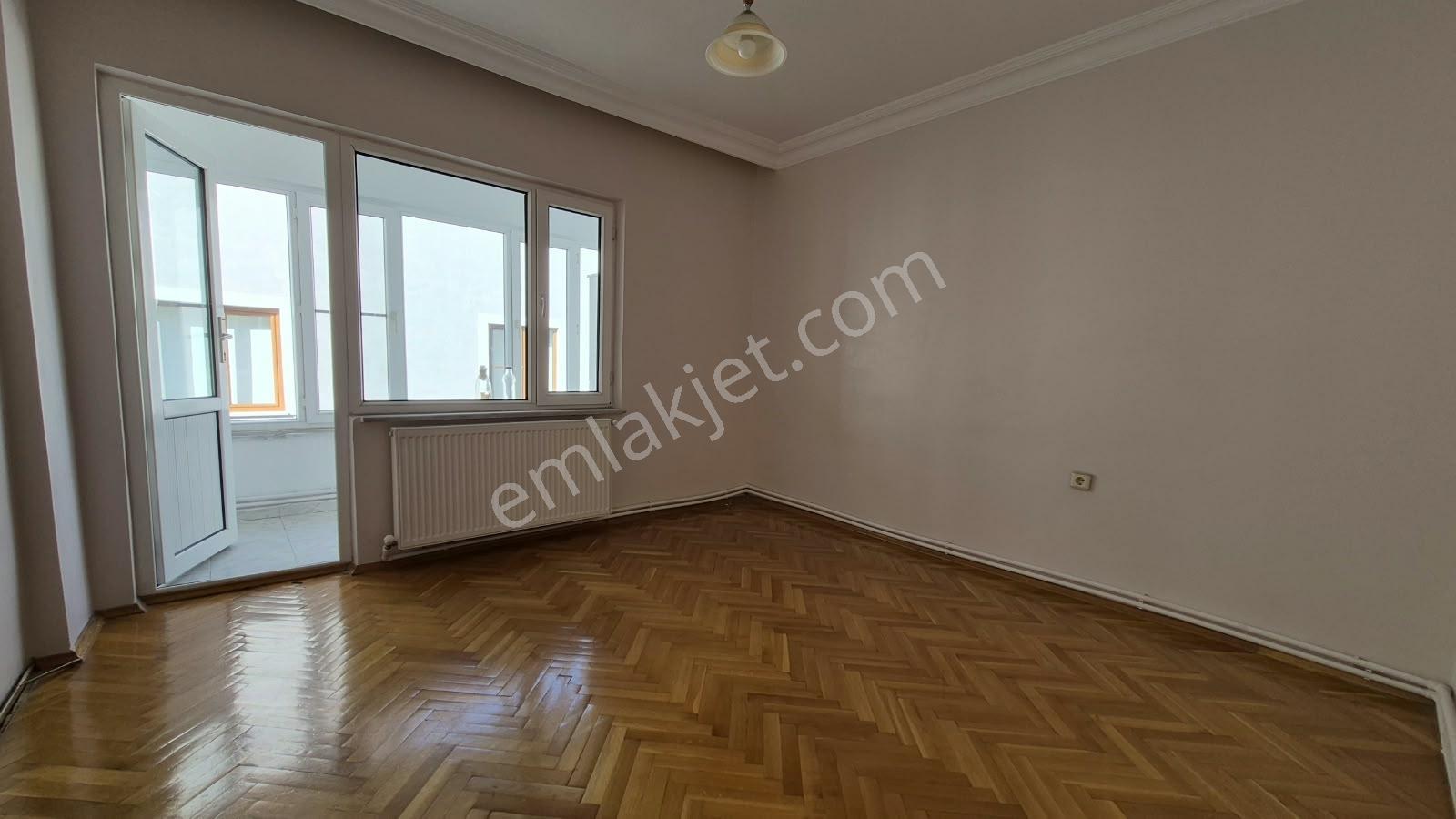 Keşan Kurtuluş Caddesi Üzerinde Satılık 3+1 Daire — fotoğraf 30