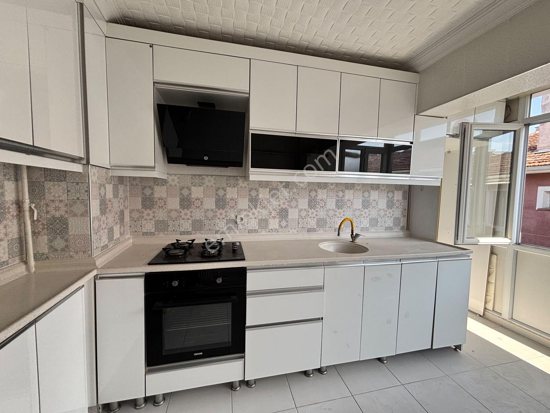 Yılmaz Gayrimenkul'den Atatürk Mahallesi'nde 3+1 Full Yapılı Kupon Daire — fotoğraf 6