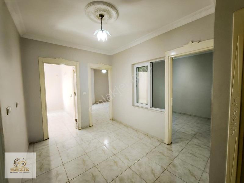Gülpınar Salı Pazarı Civarı 4 Katlı 3+1 İçi Yapılı — fotoğraf 3