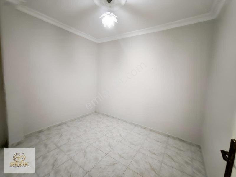 Gülpınar Salı Pazarı Civarı 4 Katlı 3+1 İçi Yapılı — fotoğraf 4