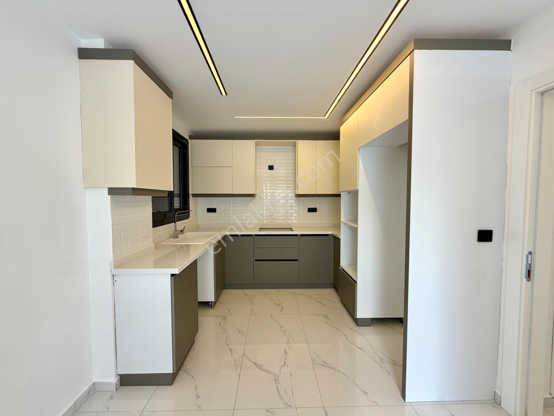 Didim’de Satılık Plaja 500 Mt Sıfır Özel Havuzlu 4+1 Villa — fotoğraf 9