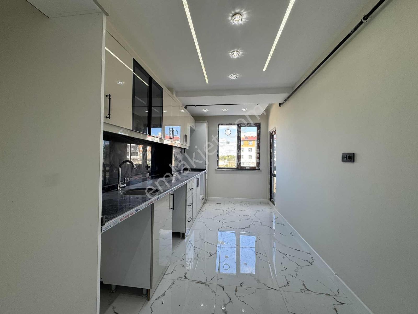 Devlet Hastanesi Yanında 3+1 Ultralüks Ön Cephe Çift Balkon — fotoğraf 3