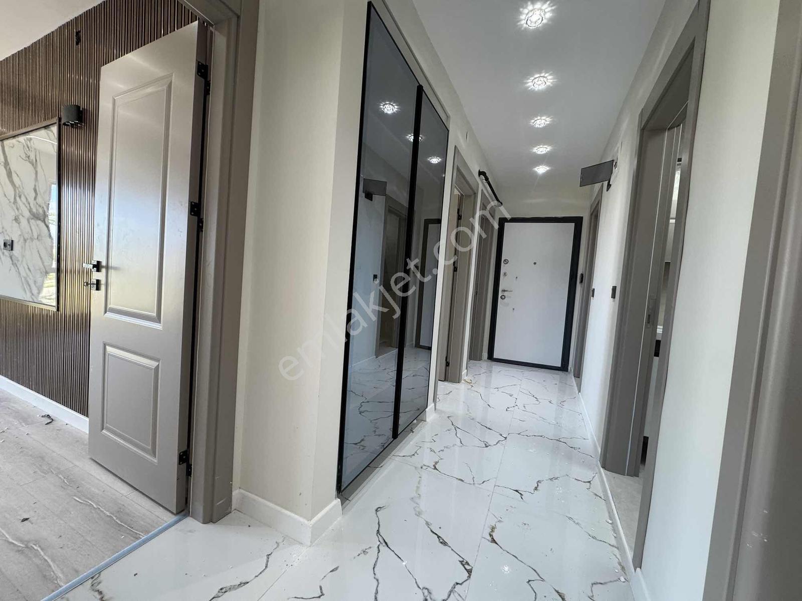 Devlet Hastanesi Yanında 3+1 Ultralüks Ön Cephe Çift Balkon — fotoğraf 6