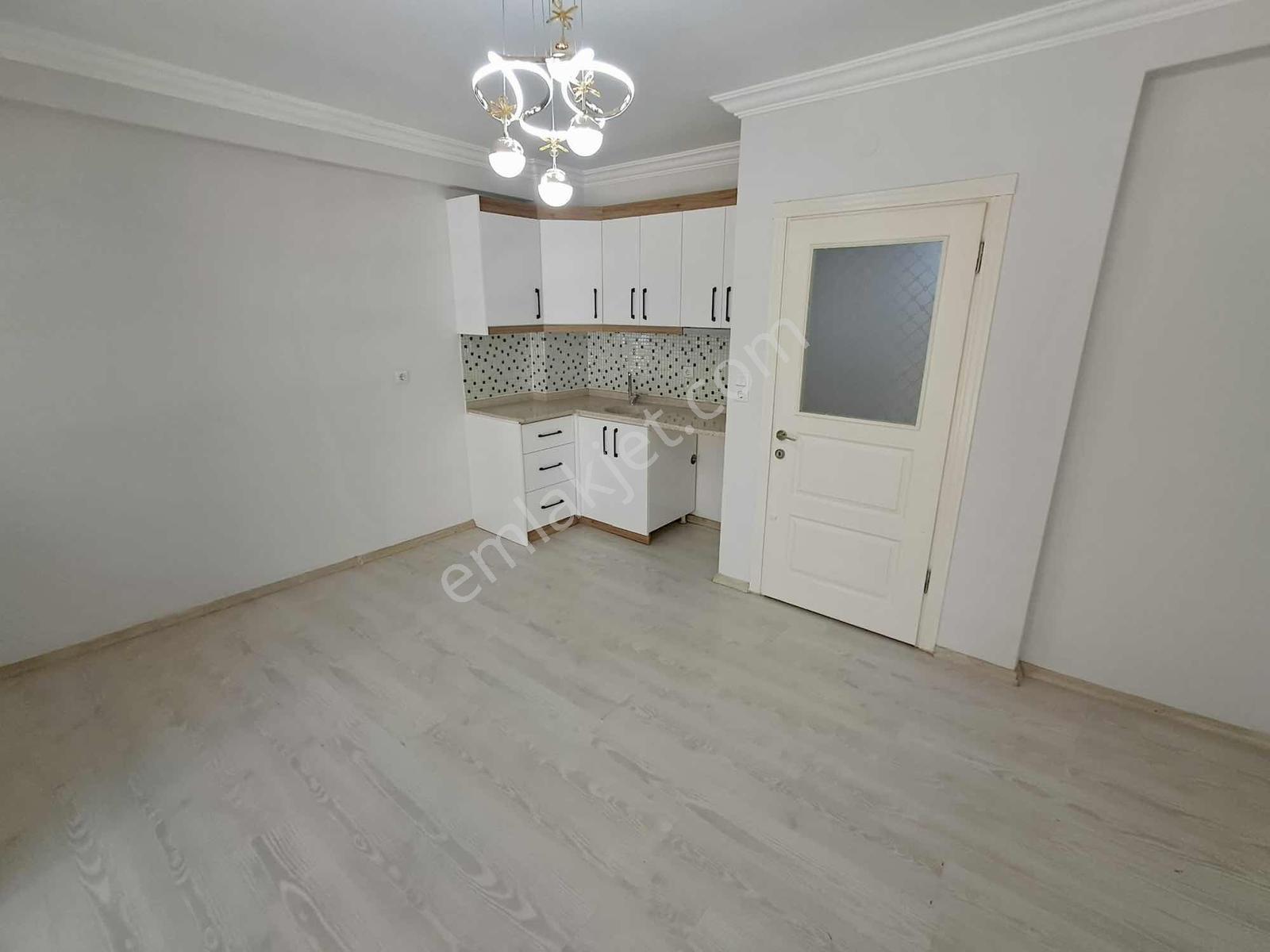 Royal'den Akçay'da 8 Yaşında Ön Cephe Masrafsız Fırsat 2+1 Daire — fotoğraf 13