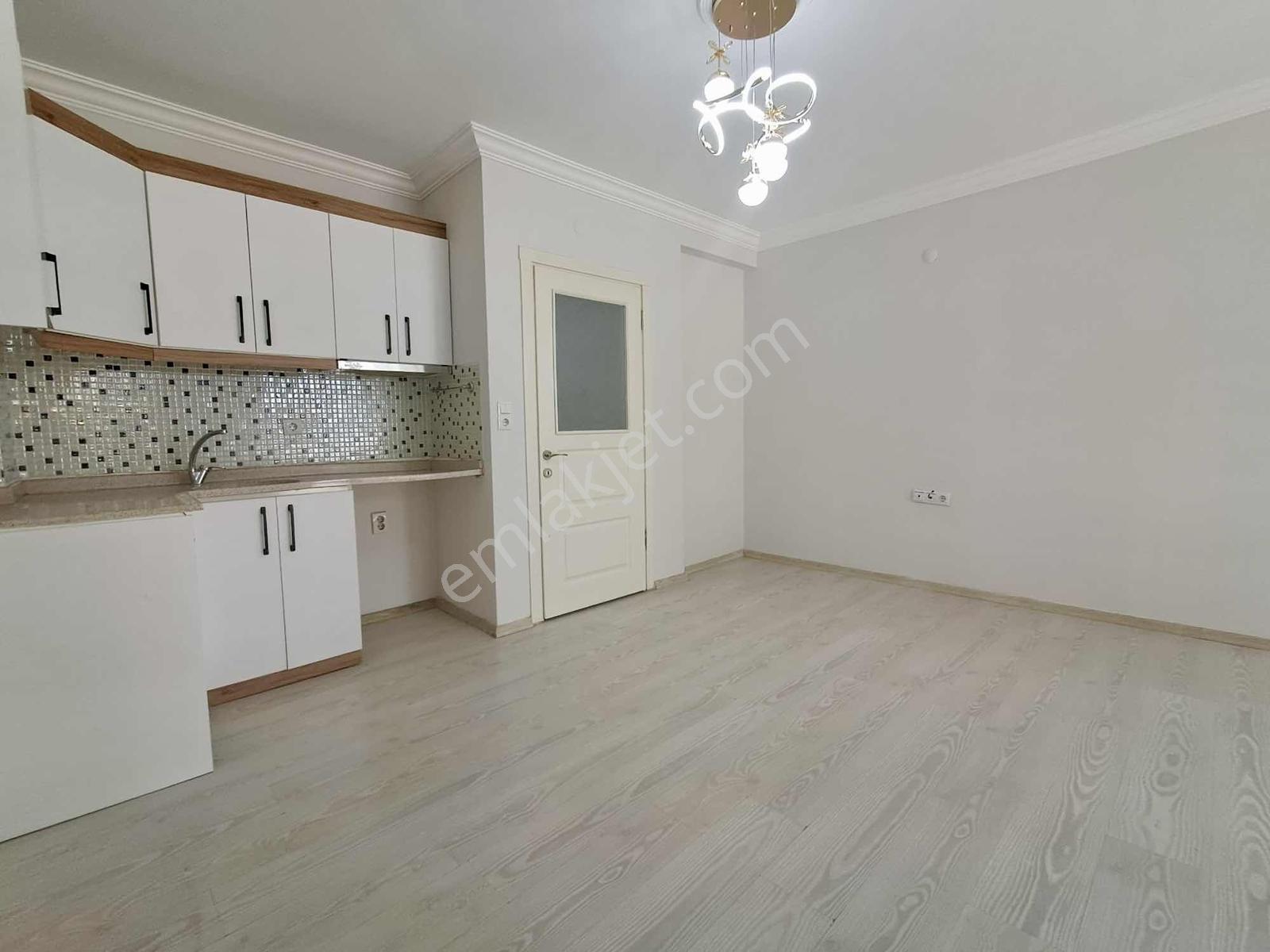 Royal'den Akçay'da 8 Yaşında Ön Cephe Masrafsız Fırsat 2+1 Daire — fotoğraf 21