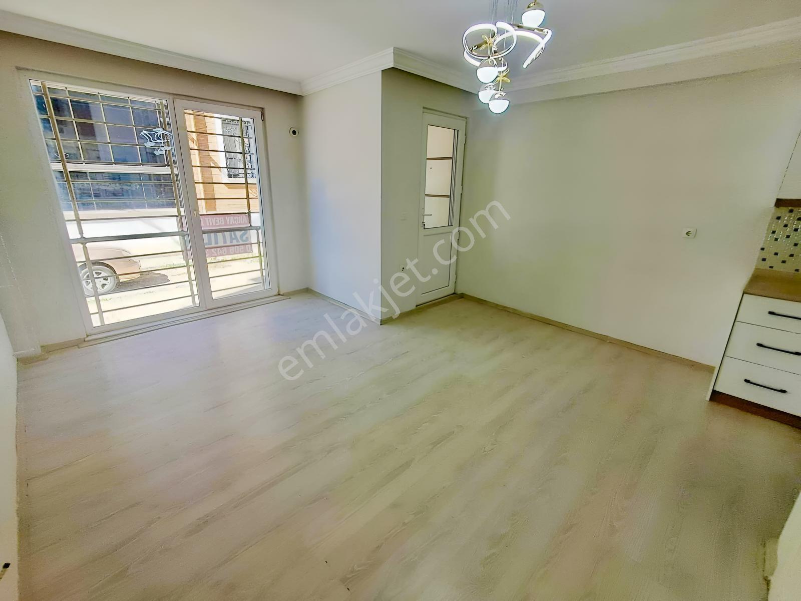 Royal'den Akçay'da 8 Yaşında Ön Cephe Masrafsız Fırsat 2+1 Daire — fotoğraf 24