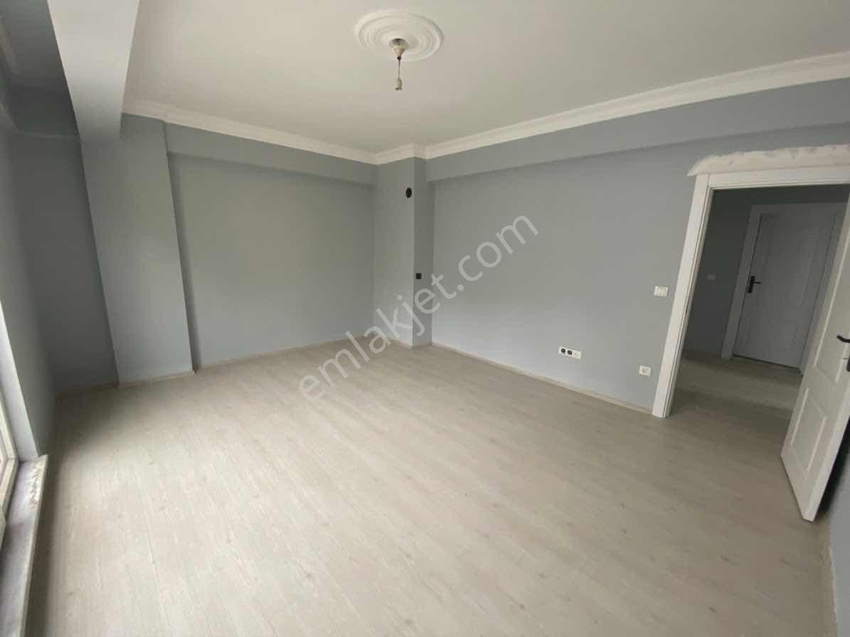 Bulut Emlak; Çelikler Market'te 3+1 Arakat Daire — fotoğraf 2
