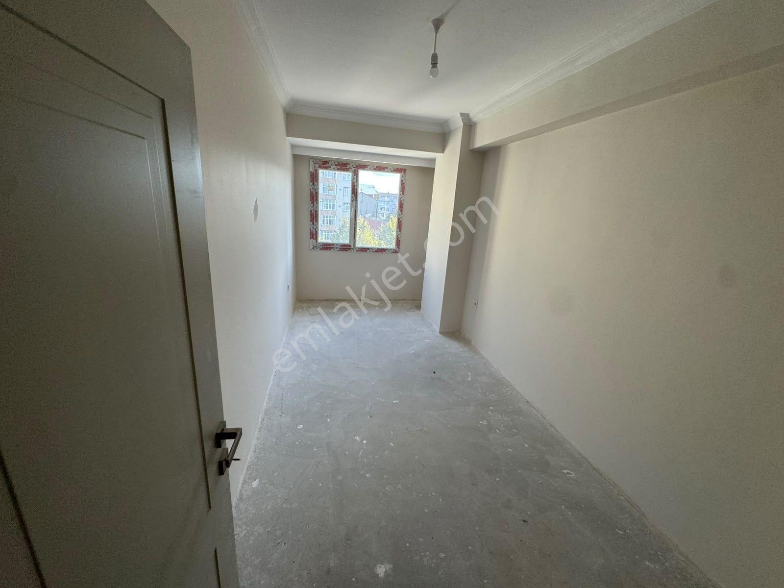 Özgür İnşaat'tan Site İçerisinde Çift Kat Kapalı Otoparka Sahip 2+1 Fırsat Daire !! — fotoğraf 15