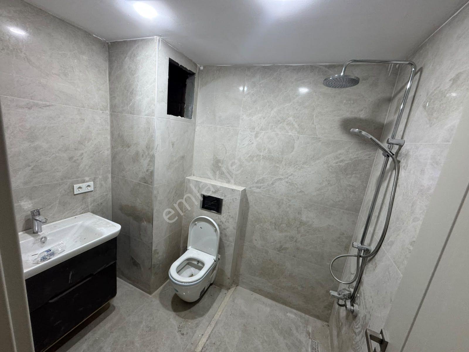 Özgür İnşaat'tan Site İçerisinde Çift Kat Kapalı Otoparka Sahip 2+1 Fırsat Daire !! — fotoğraf 20
